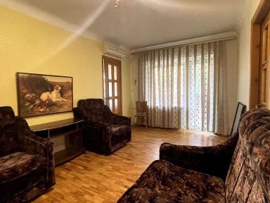 Продаж МЕТРО Вокзальна - дуже рідкісна пропозиція для 3-кімнатної