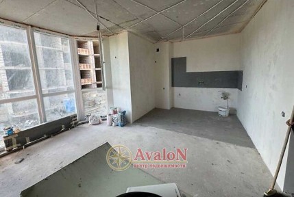 Продаж 1-но кімн. з частковим ремонтом