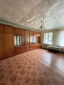 Частина будинку у центі вул. Європейська біля зупинки Панаса Мирного