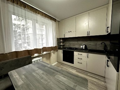 Оренда 2-х кімнатної квартири на Крошні