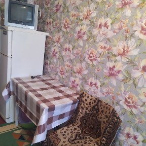 Здам на довгий термін кімнату в гуртожитку в центрі