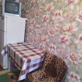 Здам на довгий термін кімнату в гуртожитку в центрі