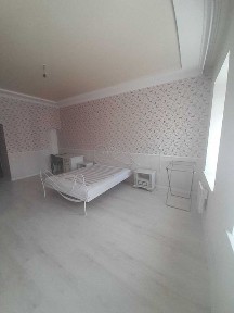 Продам 1-к. кв 52м. кв Центр Евроремонт (404650)