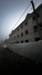 Продаж 3-поверхової будівлі під комерційну діяльність