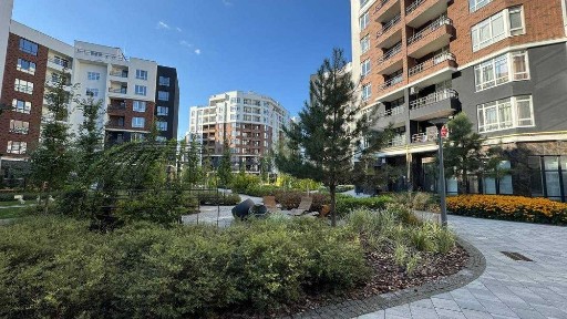 Двоповерхова 2кімн. квартира 80 м² з терасами. Простір, як у таунхаусі