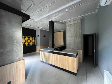 Продаж комерційного приміщення 46 м² у ЖК “Метрополія”, Дарниця