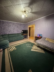 Продам Однокомнатную квартиру гостиниц Киев -Артем Саксаганский район.