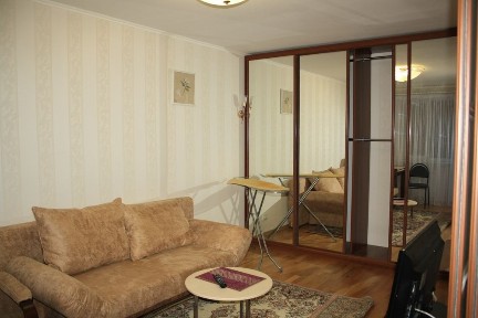 Здам довгостроково 1К квартиру в Києві - 5 хв до метро Лук'янівка