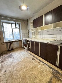 Продаж 3 кімнатноЇ квартири, Просп. Науки, 15. Метро Деміївська.