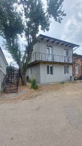 Продам будинок. Пр-т Незалежності, 5.