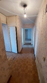 Продам 3-кімнатну квартиру. Комерція. Вул. Стависька, 26.