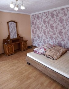 Одноповерховий будинок в оренду вул Розточчя