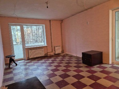 Оренда 1 к. квартири (2 поверх) на Лівобережному-3. Меблі частково.