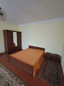 Продається 3-х кімнатна квартира в парковій зоні по вул. Буковинській