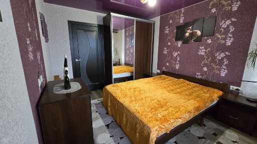 ПроДається 3 кім. квартира з ремонтом ПЗР