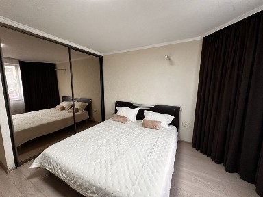 Жк Софія, оренда 2к квартири, Лесі Українки 28.