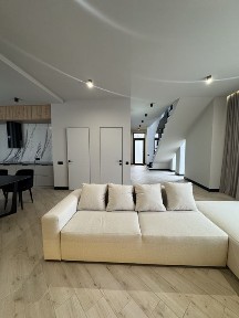 Оренда нового стильного будинку ПРИМІСЬКІ