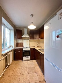 Продаж 3к 64.2 м2 Харківське шосе 4 Дарницька площа, метро Дарниця