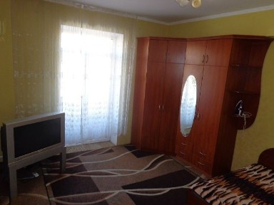 Нова 1-Кв. Люкс. Подобово, Погодинно. Wi-Fi. Гаряча вода.