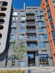 Братів Шеметів, 10/8, Respublika; Республіка.