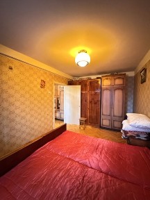 Продам без % 3.х кімнатну квартиру вул Миколайчука 7