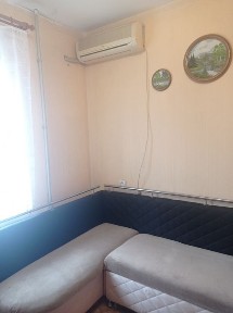 Сдаётся просторная 1 ком квартира на Высоцкого. Газовый дом