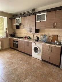 Длительно (год и более) 1ком. квартира в Монолите