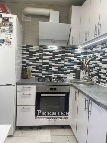 3-к квартира з капітальним ремонтом біля просп. Шевченка