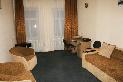 Дніпро, Центральний, вулиця Святослава Хороброго 40