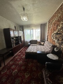 Продам 3-х кімнатну квартиру в районі Трикутника