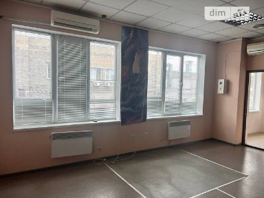 Оренда офісного приміщення на просп. Степана Бандери, приміщень - 2, поверх - 3 • ID 33296569
