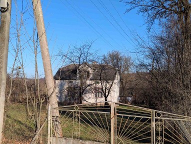 Продаж житлового будинку в с. Гориславичі терміново