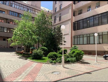 Продажа 4-комнатной квартиры 156 м², Староказацкая ул., 25