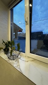 Оренда котеджу з двором, терасою та підвалом