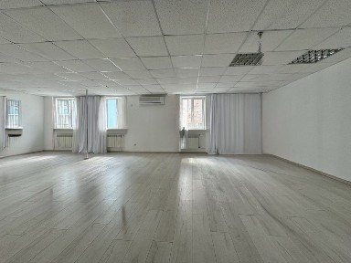 Здам приміщення на Подолі під офіс, студію, хостел