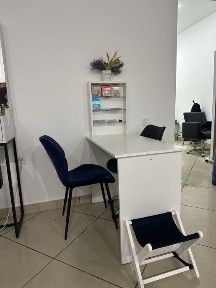 Аренда места для мастера маникюра