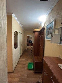 Трешка в добротном доме