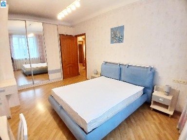 Здам квартиру біля метро Васильківська, Здановської Юлії вул. 22/15