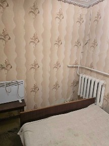 Продам часть квартиры на земле Центр