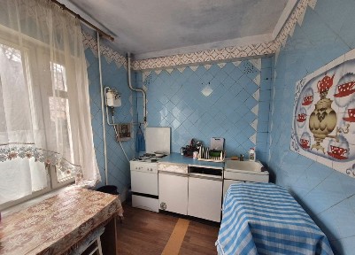 Продам 4х комнатную под ремонт