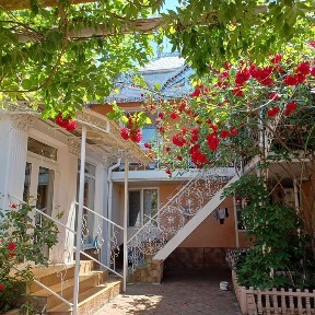 Одесса, ул. Победы. Продается дом с широкими возможностями