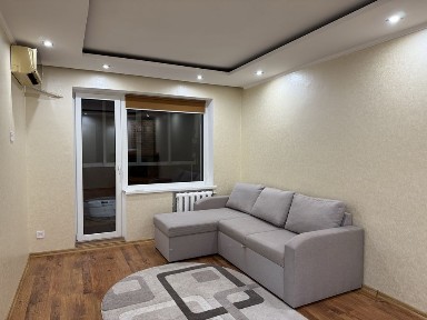 Оренда 2-кімнатної квартири на 97-му кварталі з новим ремонтом