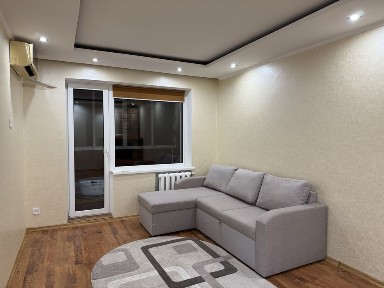 Оренда 2-кімнатної квартири на 97-му кварталі з новим ремонтом