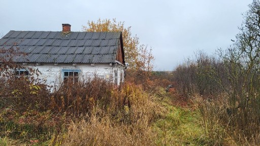 Продаж будинку з земельною ділянкою 25 сотих Продається старий будинок