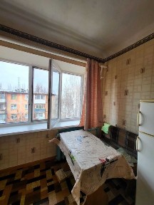 Продам 1 комн. кв на Правом Берегу /Cвет не отключают /остается все