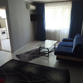 Доба 650 грн, центр, свет есть всегда, фестивальная