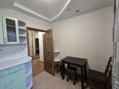 Здається 2х. кім. квартира, вул. Княжий Затон 2-Б