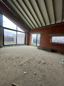 Продається просторий будинок