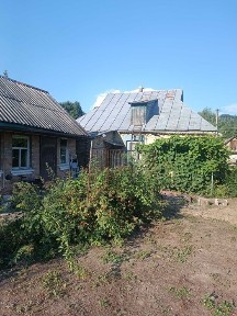 Продам дом с участком с. Старі Безрадичі