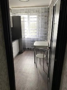 Продам 2 комнатную на Левом.